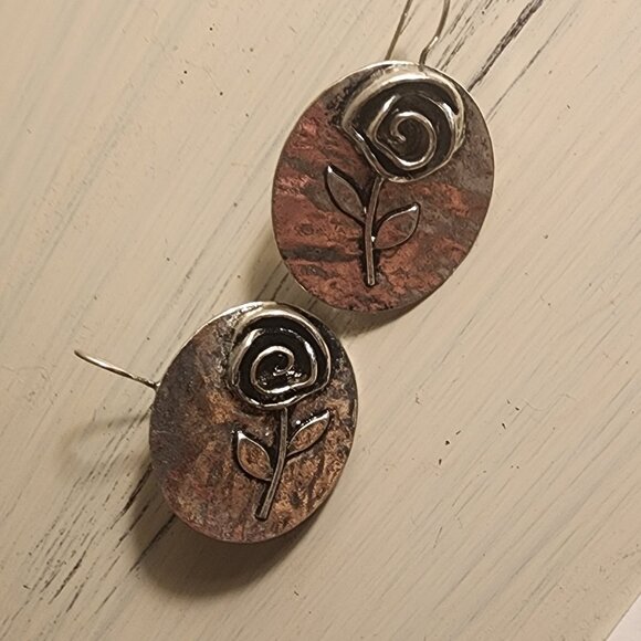 Jewelry - Rose earings